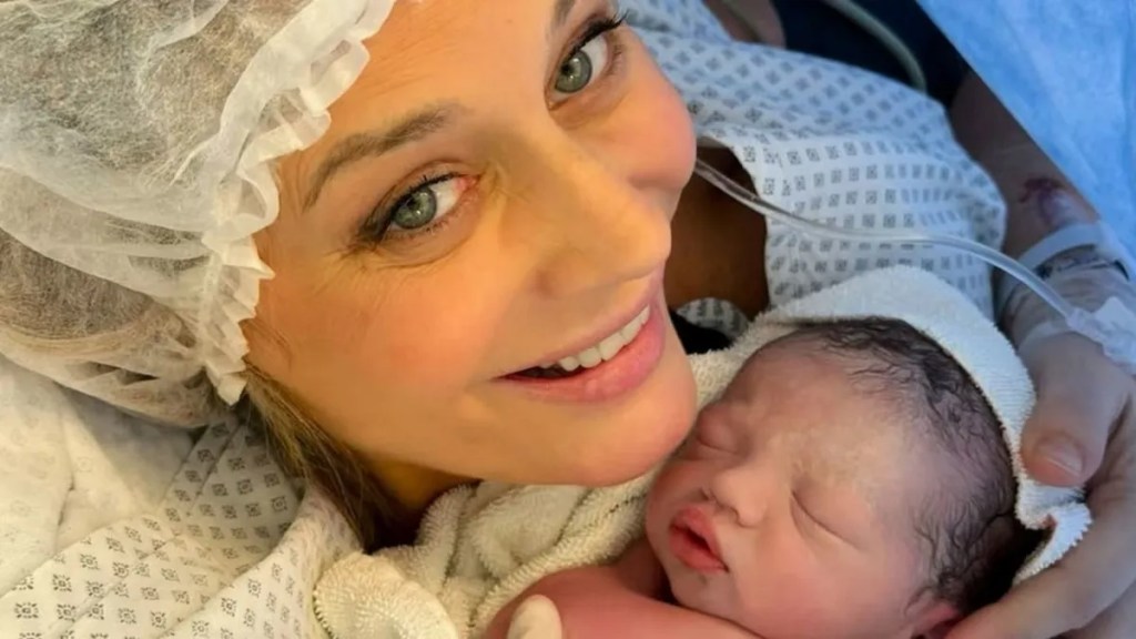 Un regreso esperado: Rocío Marengo celebra en casa con su&nbsp;bebé